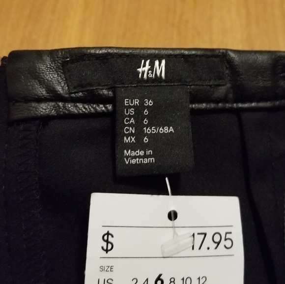 H&M Skirt - Picture 3 of 5